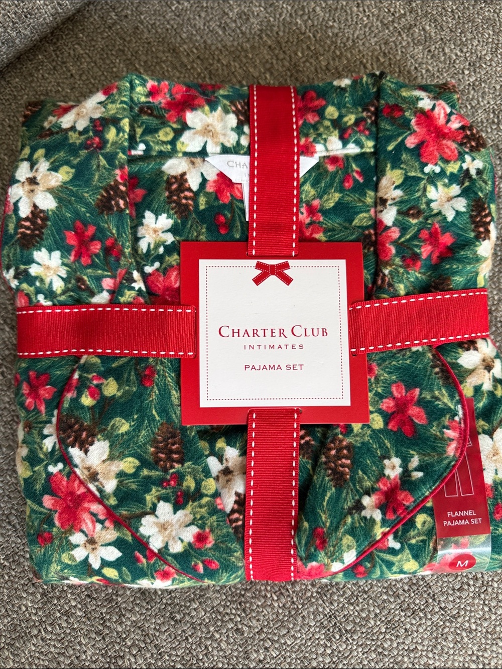 Ladies Charter Club Green Floral/Pinecone Holiday Flannel Pajama Set, Sz. M, NWT